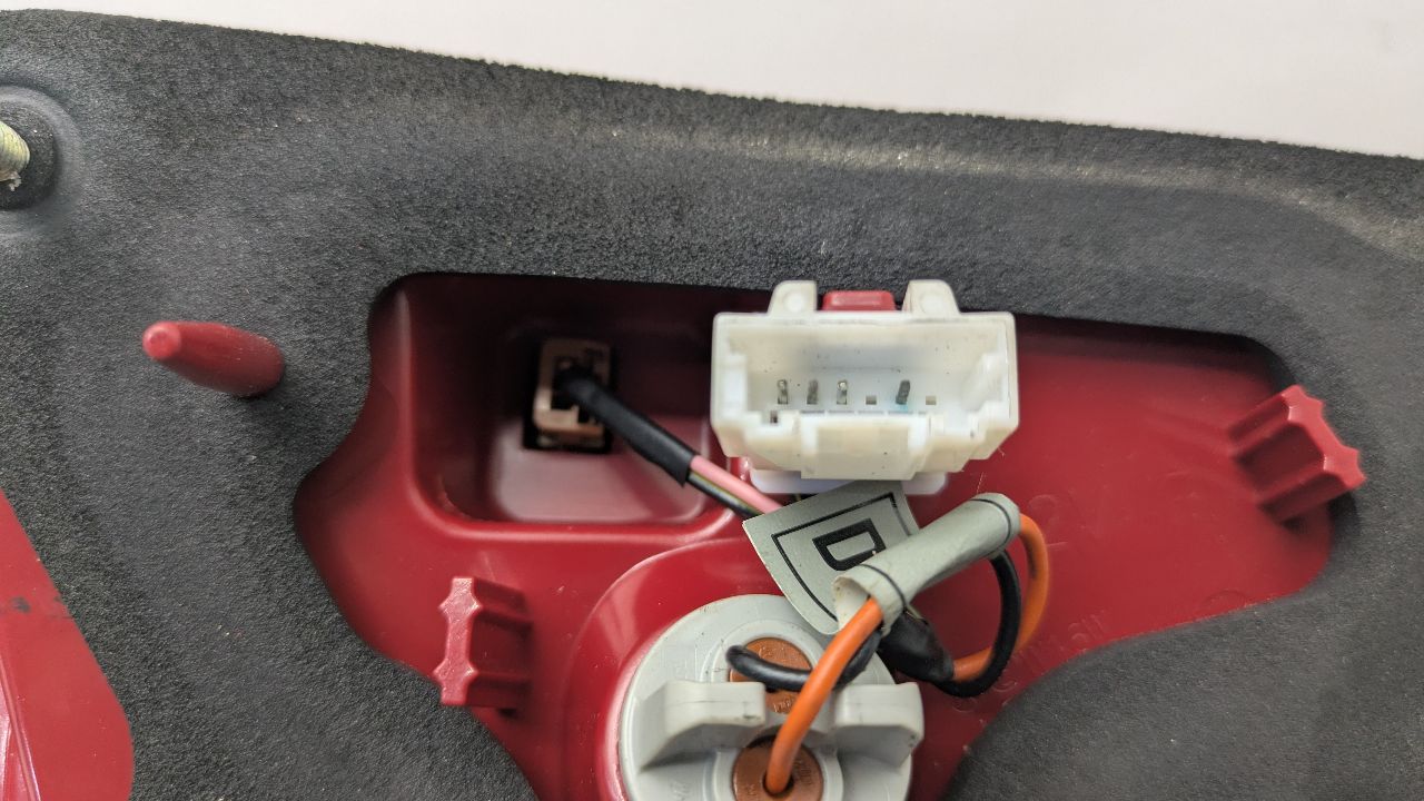 2019 KIA OPTIMA 2.0L 4cyl Turbo Gasoline Right TAIL LAMP - 498934 — photo 4