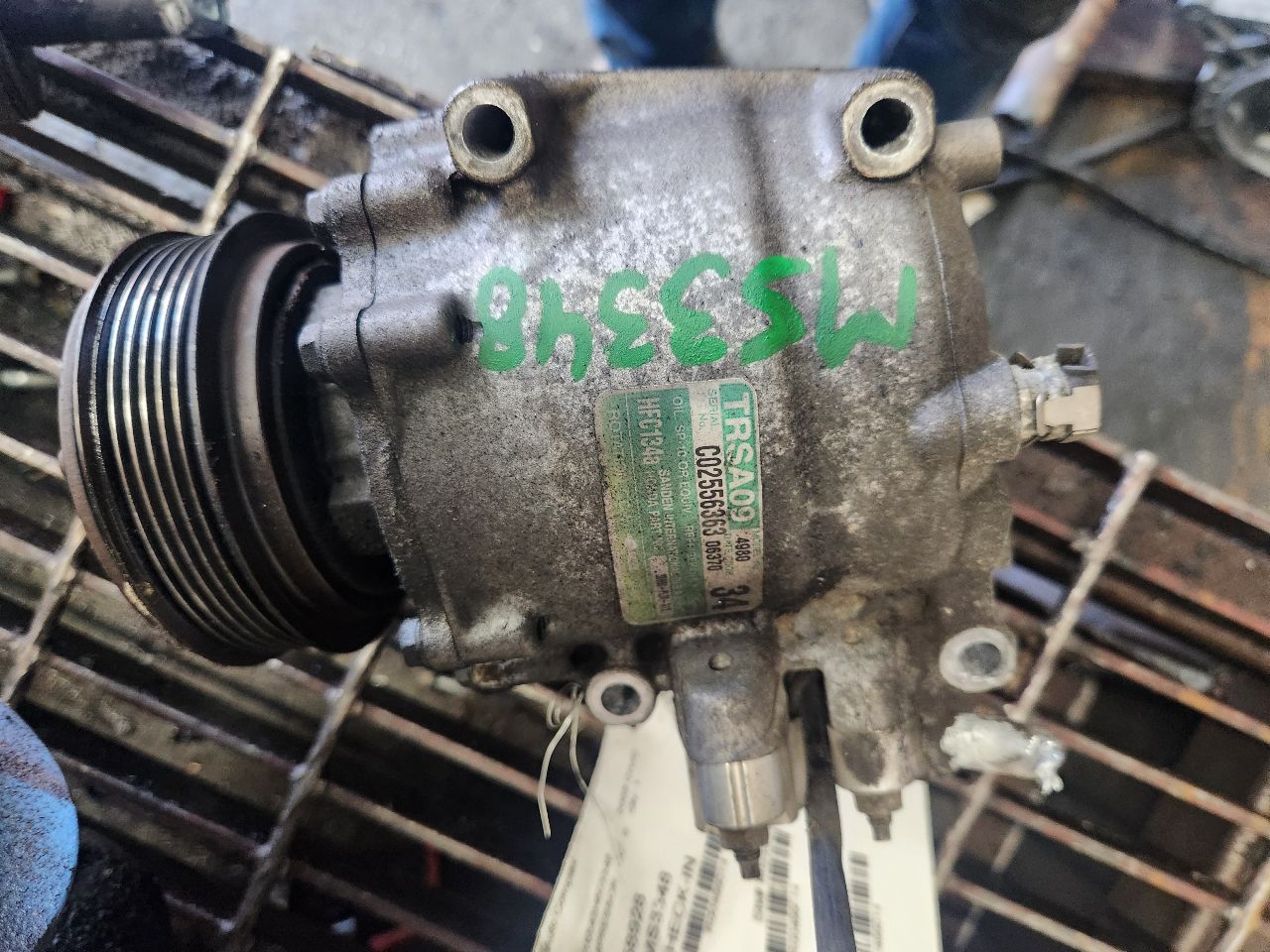 2003 HONDA CIVIC AC COMPRESSOR - 499014 — photo 3