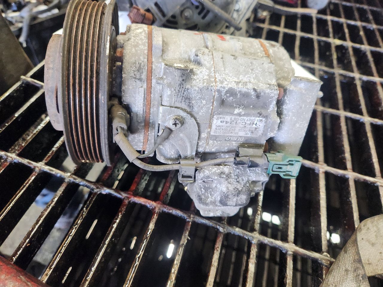 2015 HONDA CROSSTOUR AC COMPRESSOR - 499041 — photo 2