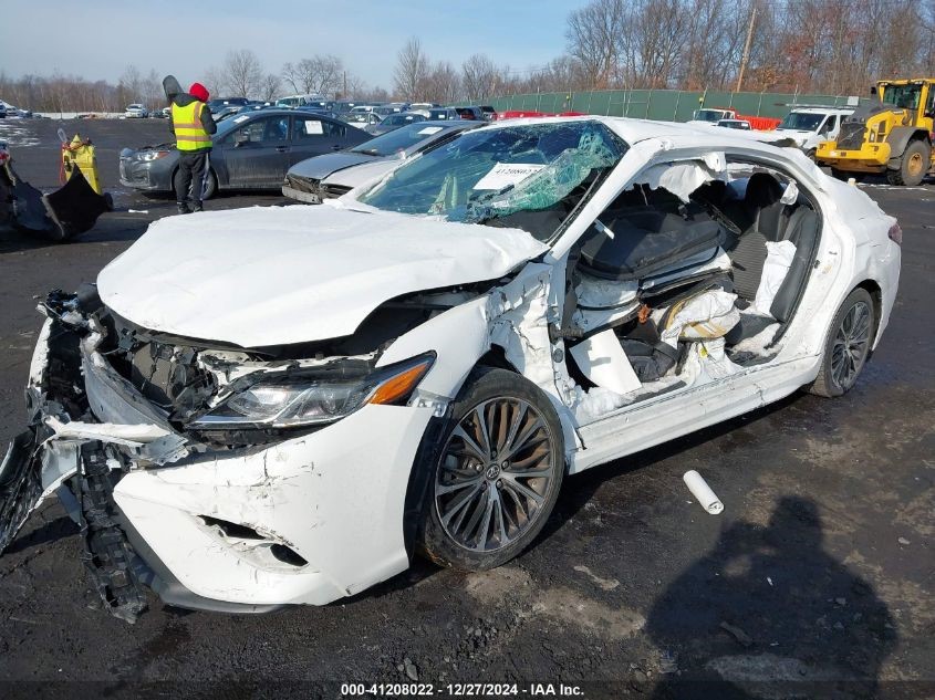2019 TOYOTA CAMRY 2.5L 4cyl Gasoline VVT Decklid  Tailgate - 499108 — photo 1