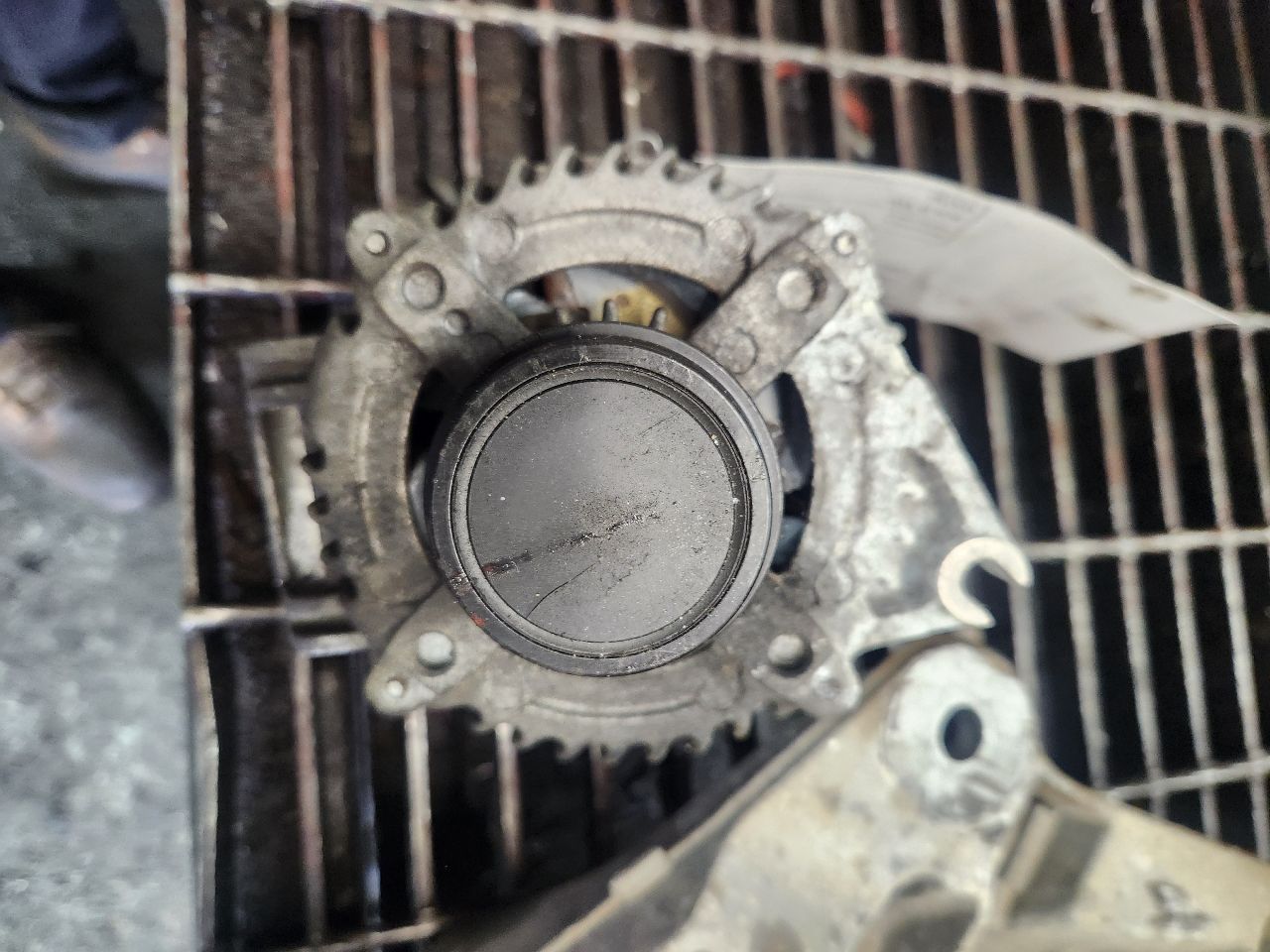 2017 CHRYSLER PACIFICA 6cyl Gasoline 3.6 ALTERNATOR - 499263 — photo 5