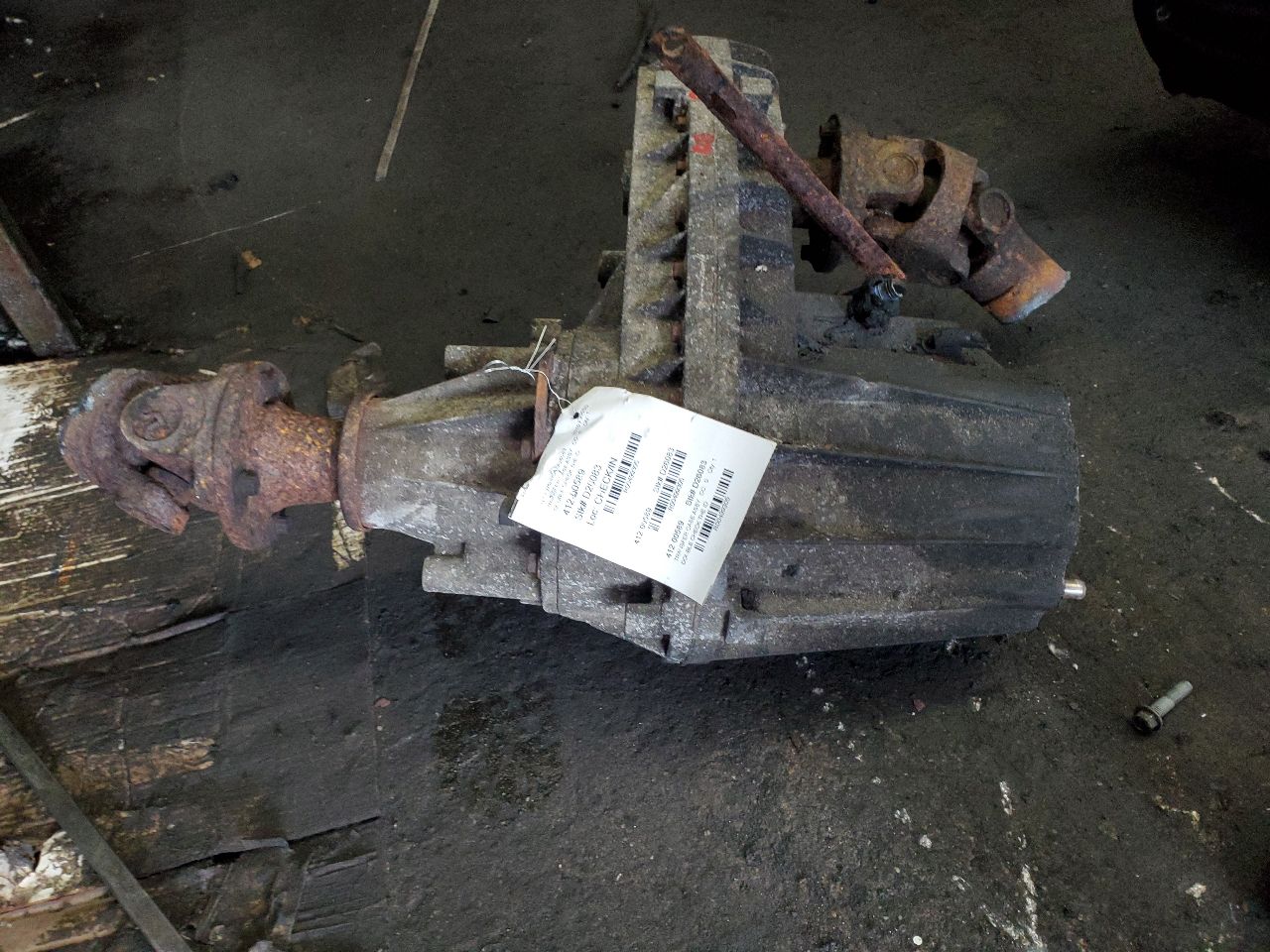 2010 FORD F350SD PICKUP 8cyl Diesel Turbo 6.4 TRANSFER CASE ASSY - 499305 — photo 4