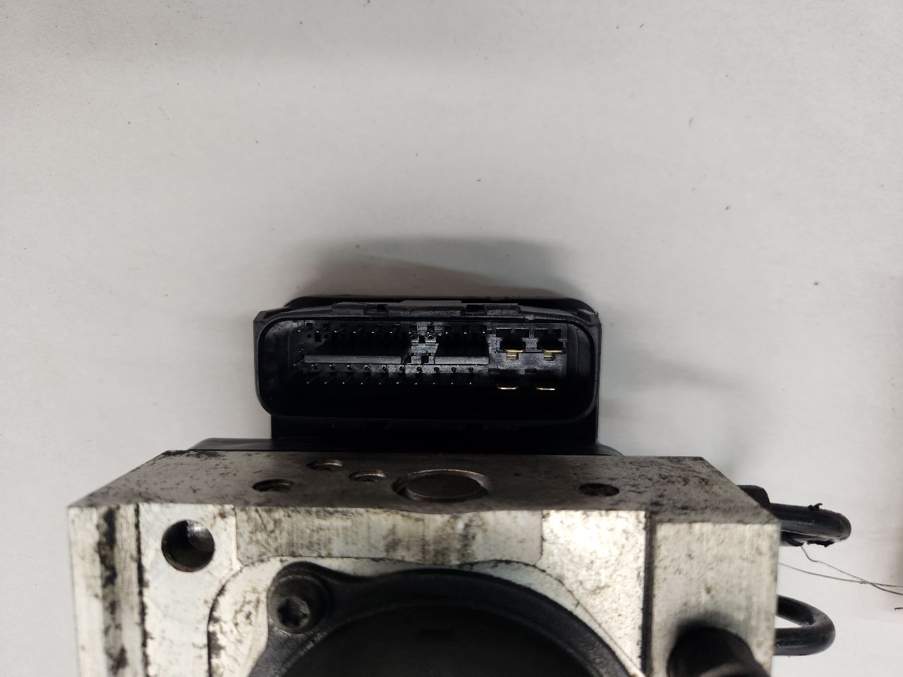 2011 HONDA ACCORD Anti-lock Brake Pts - 499420 — photo 2