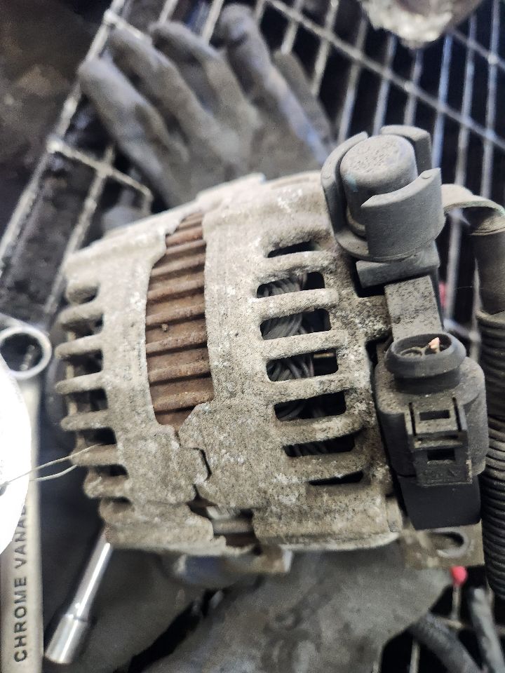 2008 VOLVO 30 SERIES ALTERNATOR - 499470