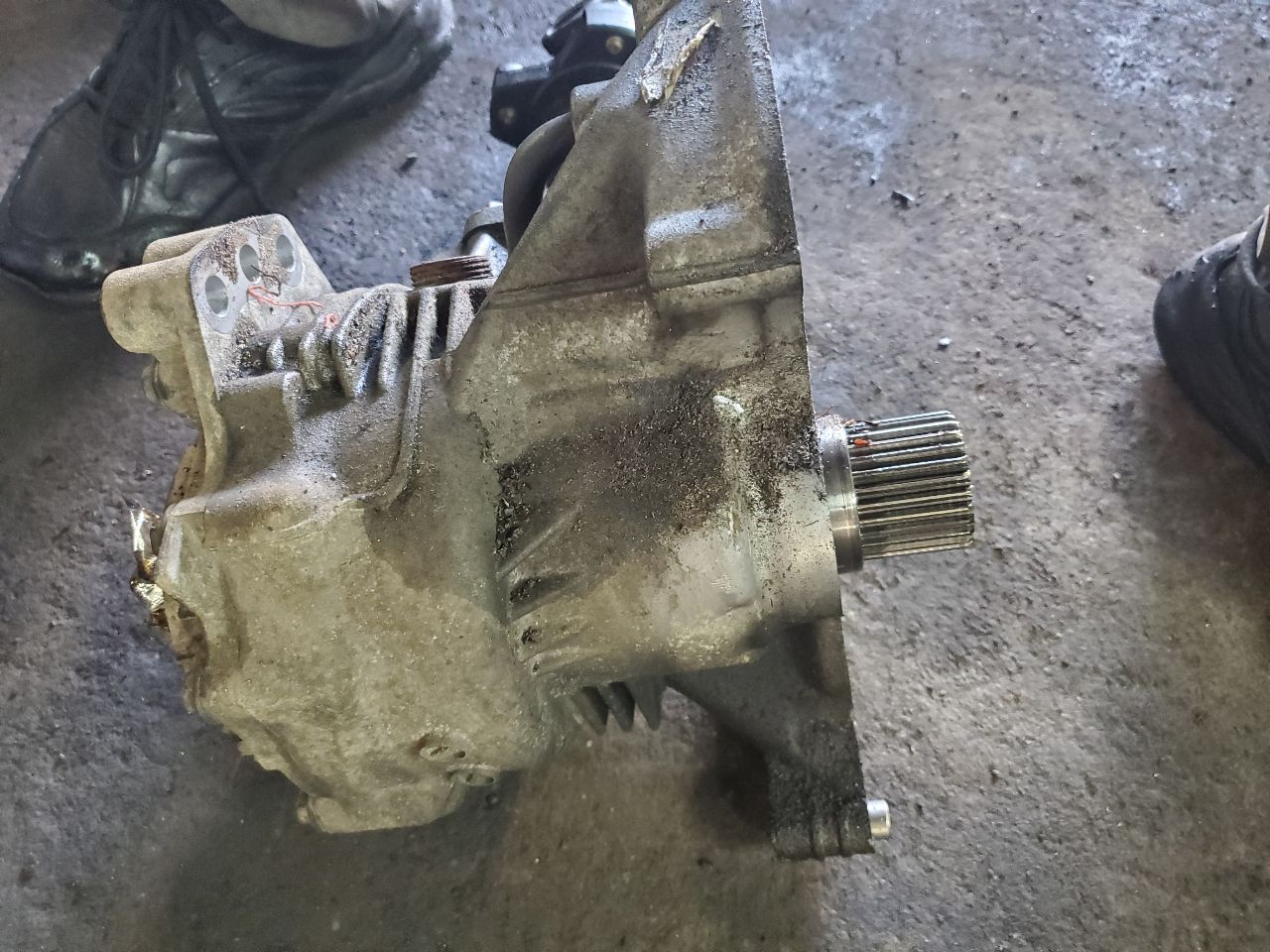 2010 NISSAN MURANO TRANSFER CASE ASSY - 499647 — photo 4