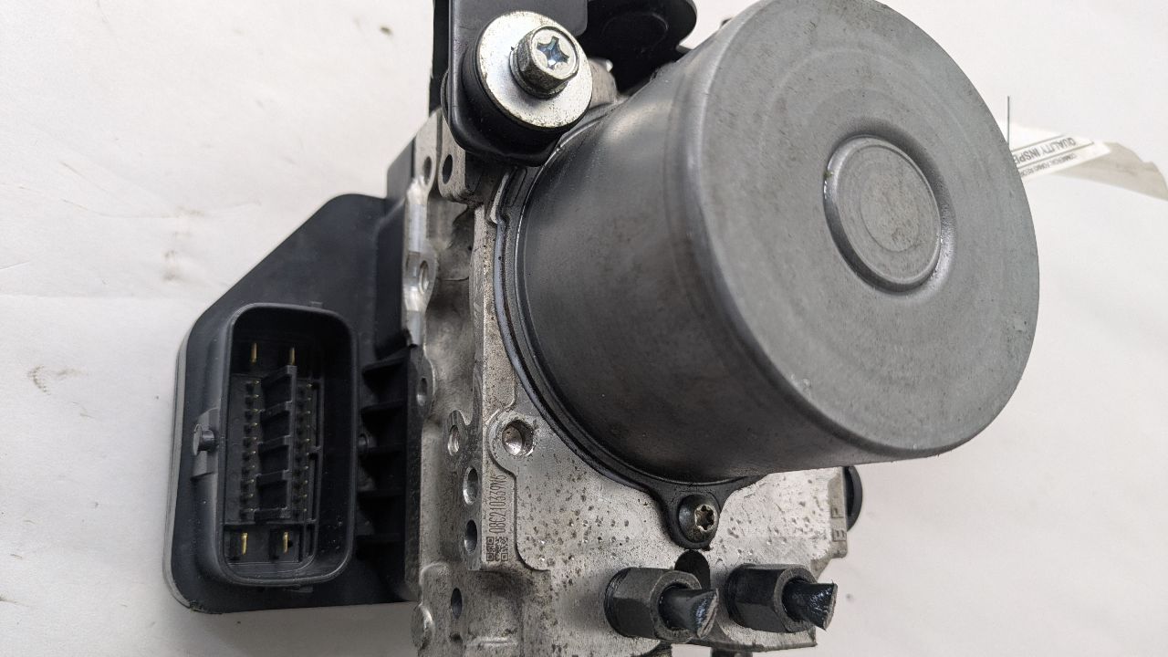 2021 INFINITI Q50 Anti-lock Brake Pts - 499700 — photo 4
