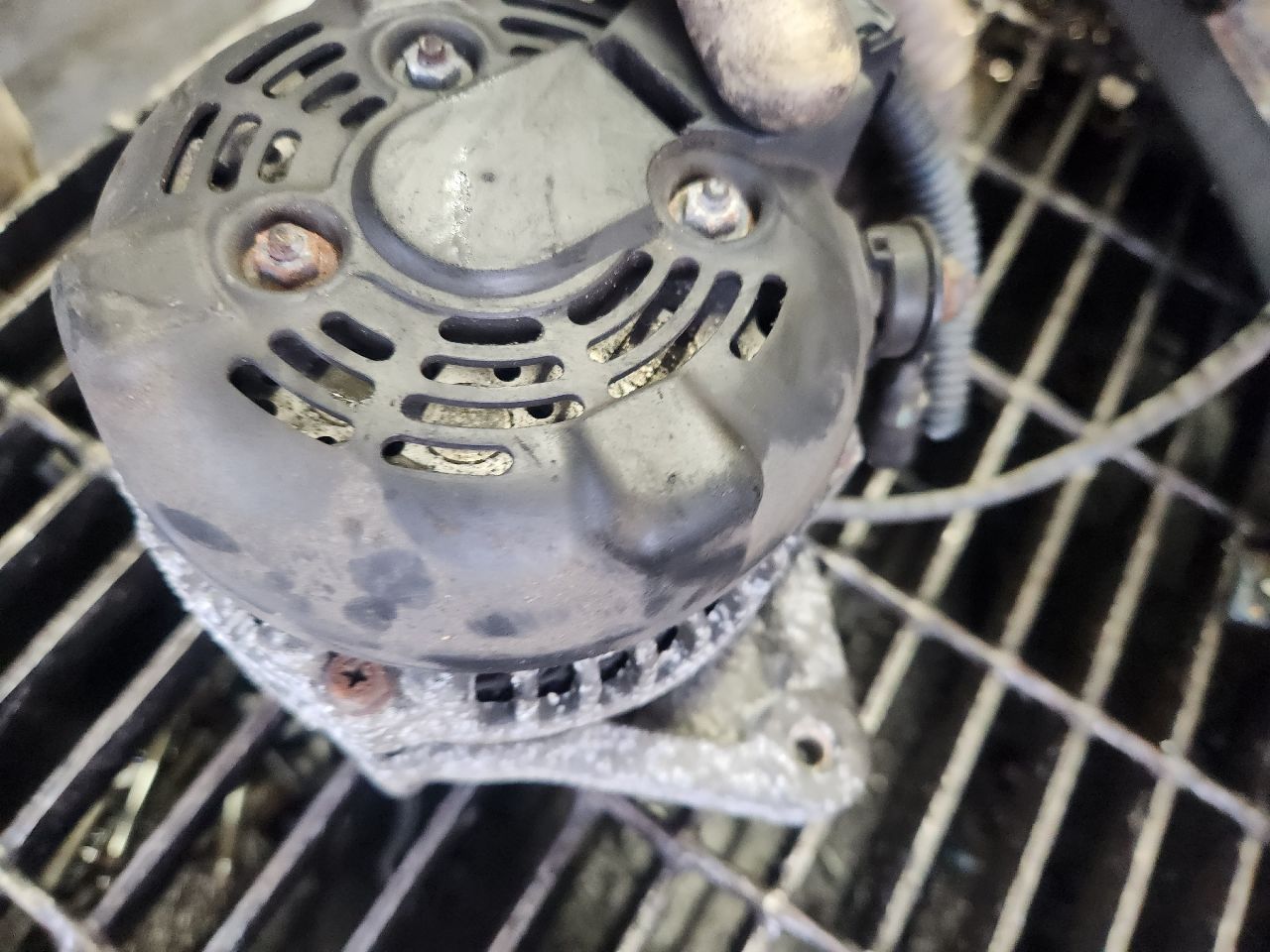 2009 TOYOTA COROLLA ALTERNATOR - 500039 — photo 3