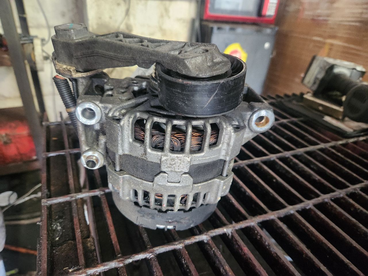 2015 MINI COOPER COUNTRYMAN ALTERNATOR - 500602 — photo 2