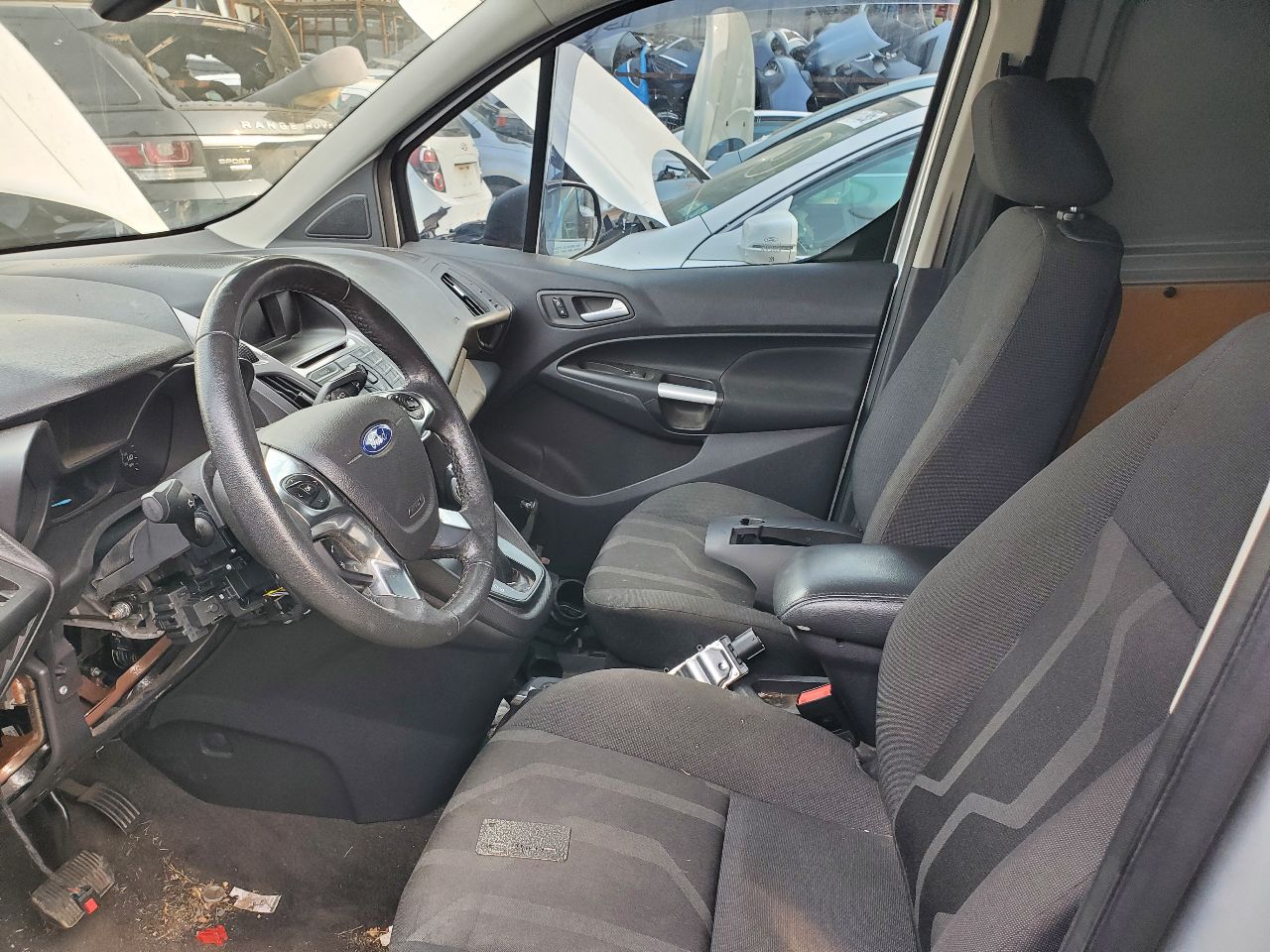 2015 FORD TRANSIT CONNECT 2.5L 4cyl Gasoline BUMPER ASSY, FRONT - 500699 — photo 4
