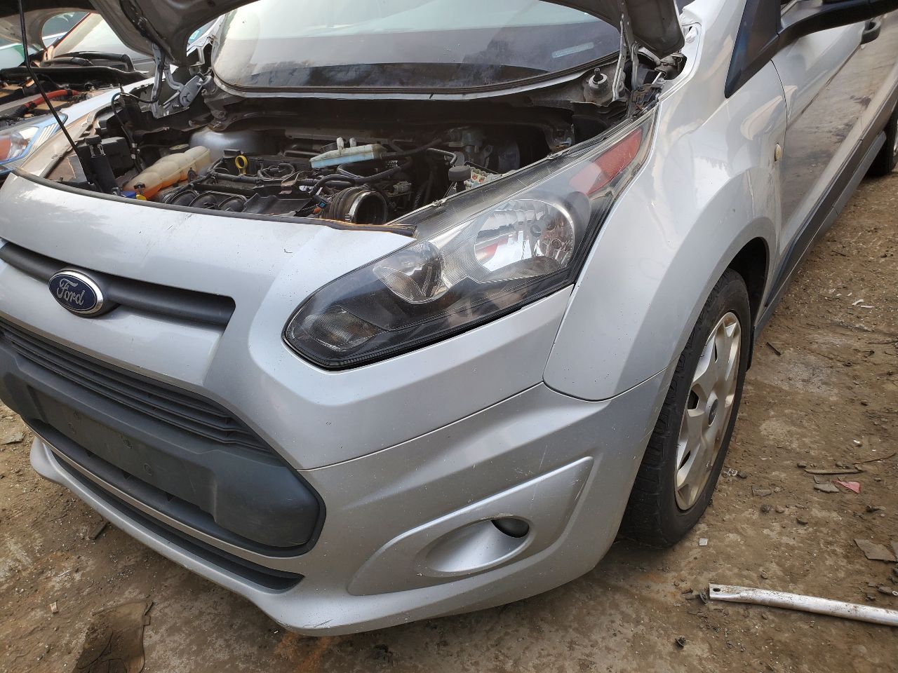 2015 FORD TRANSIT CONNECT 2.5L 4cyl Gasoline BUMPER ASSY, FRONT - 500699 — photo 8