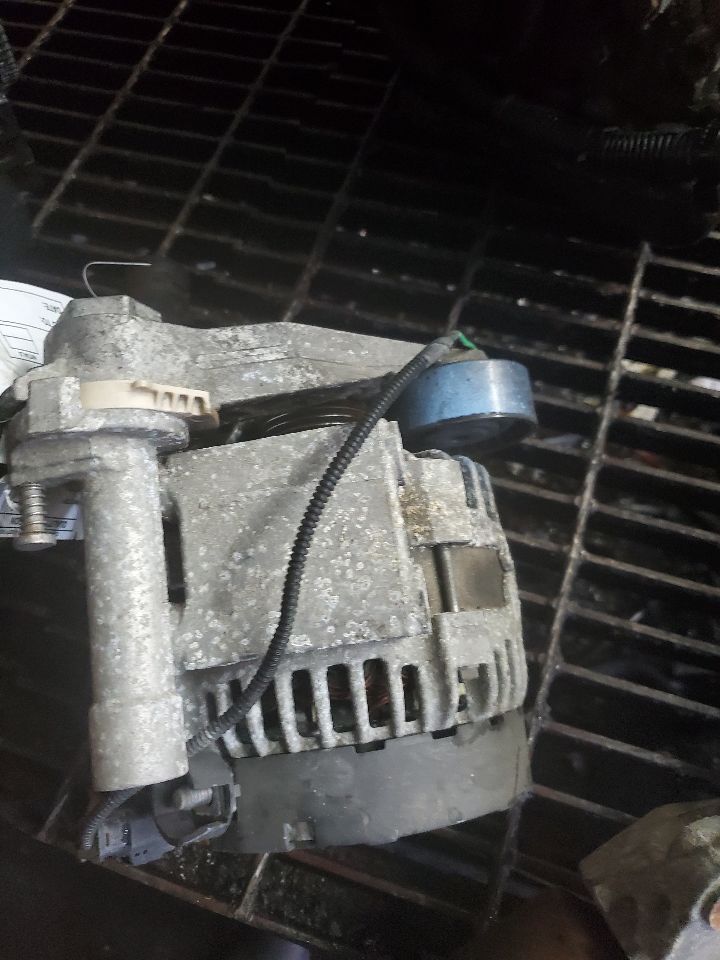 2011 MINI COOPER COOPER ALTERNATOR - 501141 — photo 1