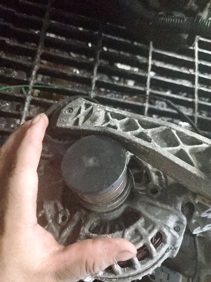 2011 MINI COOPER COOPER ALTERNATOR - 501141 — photo 4