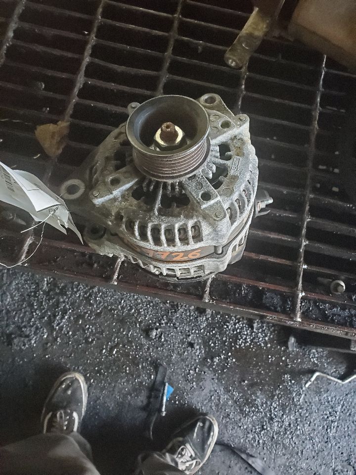 2016 FORD EXPLORER ALTERNATOR - 501293 — photo 1