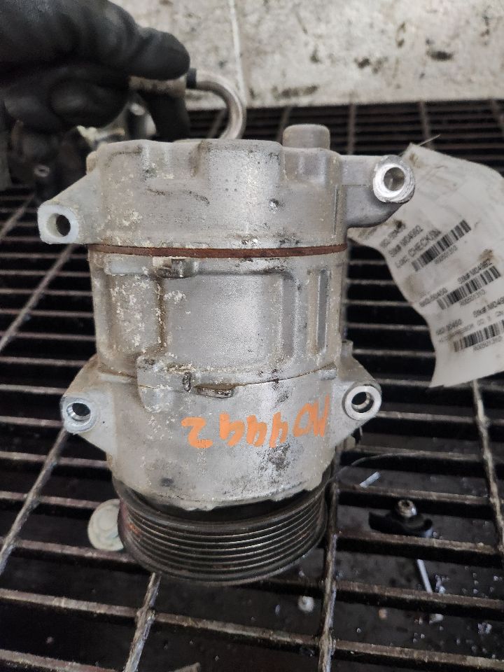 2013 TOYOTA SIENNA AC COMPRESSOR - 501310 — photo 5