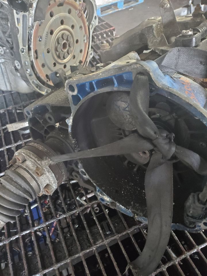 2012 VOLKSWAGEN GOLF GTI Transmiss,Transaxle - 501604 — photo 4