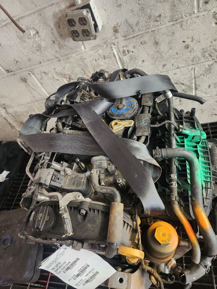2018 VOLKSWAGEN GOLF GTI ENGINE ASSEMBLY - 501818 — photo 3
