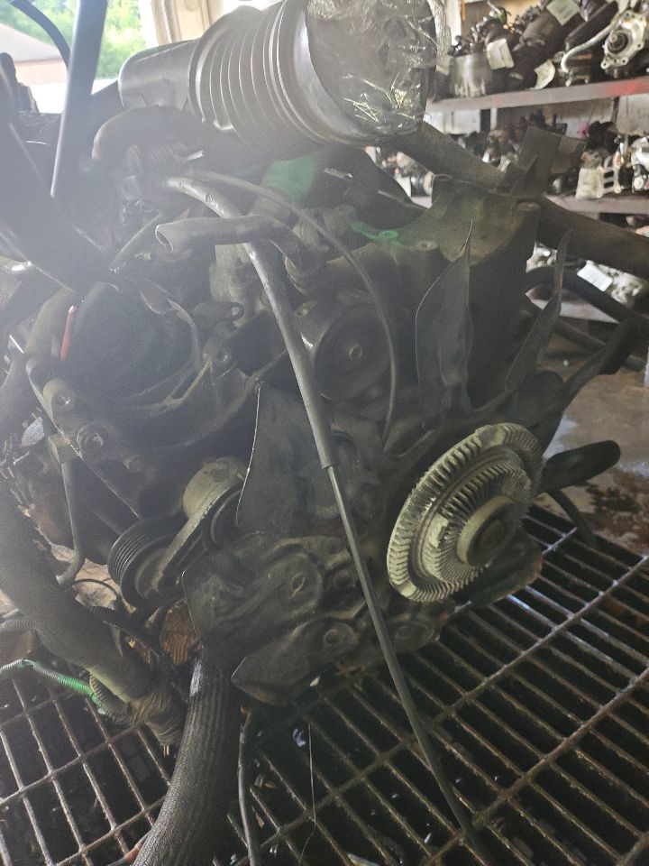 2001 CHEVROLET VAN ENGINE ASSEMBLY - 502101 — photo 2