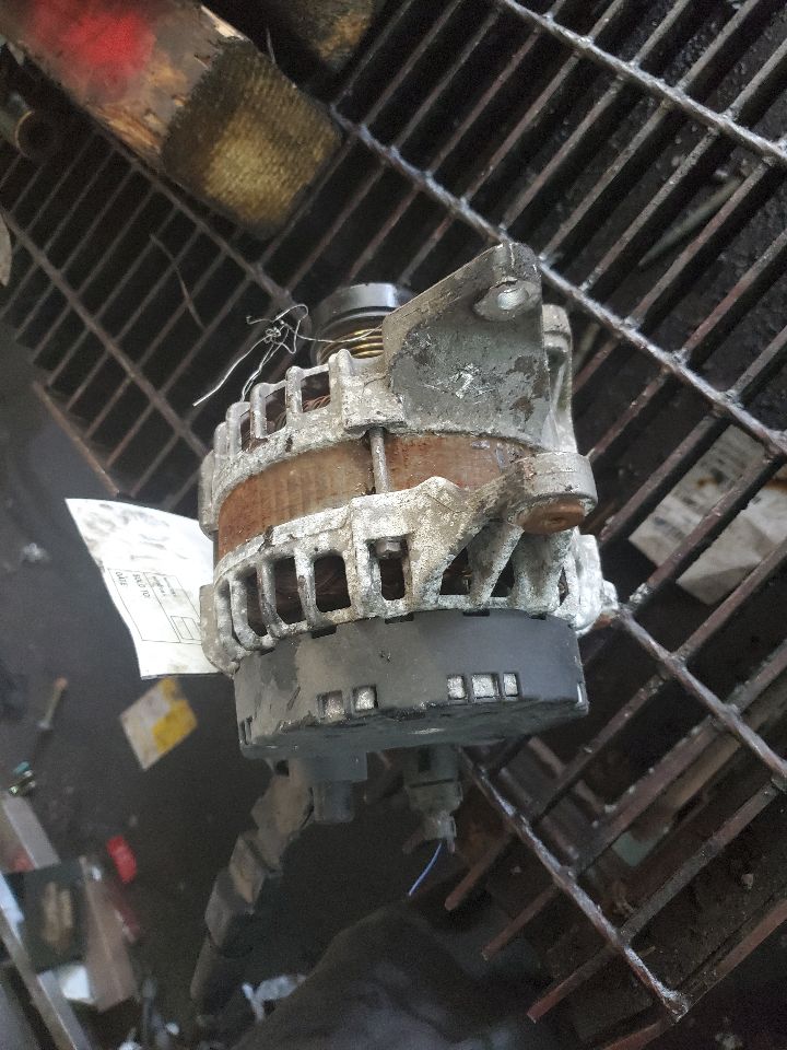 2018 MERCEDES-BENZ C-CLASS 2.0L 4cyl Turbo Gasoline ALTERNATOR - 502316 — photo 4