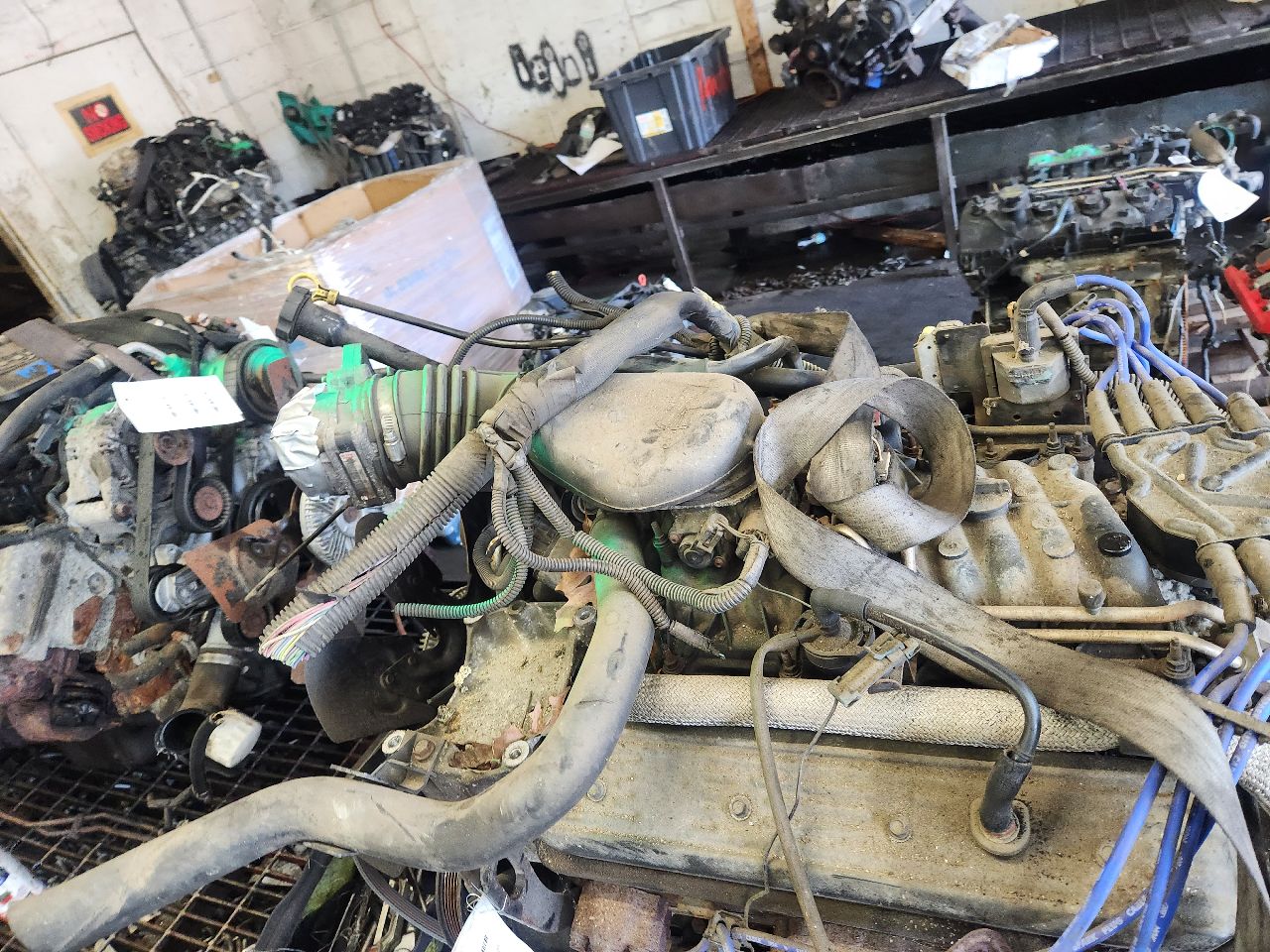 2000 GMC VAN 8cyl Gasoline 5.7 ENGINE ASSEMBLY - 502430 — photo 5