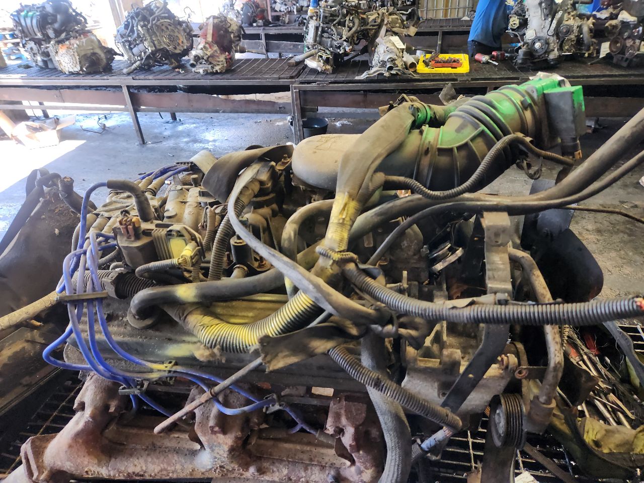 2000 GMC VAN 8cyl Gasoline 5.7 ENGINE ASSEMBLY - 502430 — photo 6