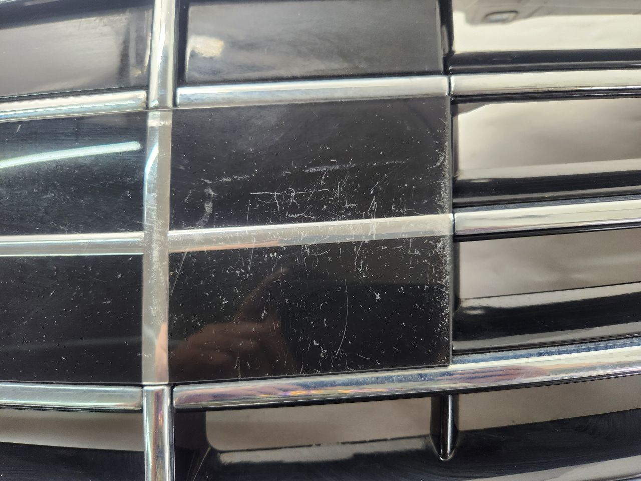 2011 MERCEDES-BENZ S-CLASS 8cyl Gasoline 5.5 GRILLE - 502953 — photo 2
