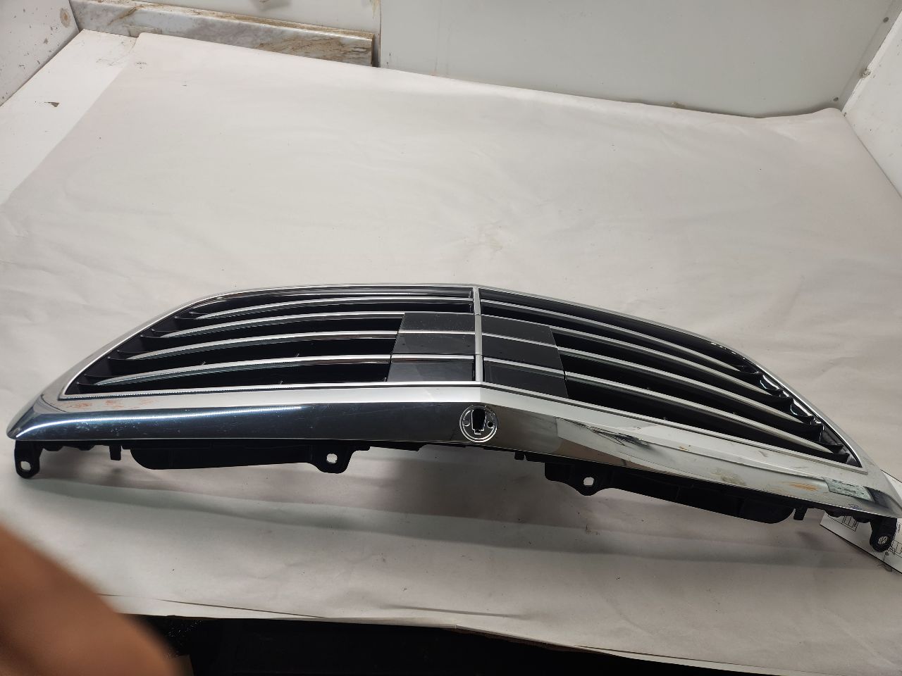 2011 MERCEDES-BENZ S-CLASS 8cyl Gasoline 5.5 GRILLE - 502953 — photo 5