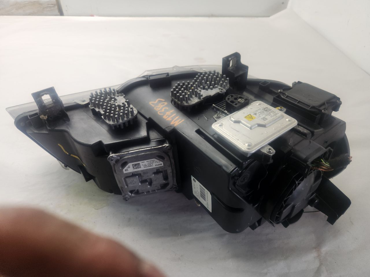 2013 BMW X5 Left HEADLAMP ASSEMBLY - 504477 — photo 6