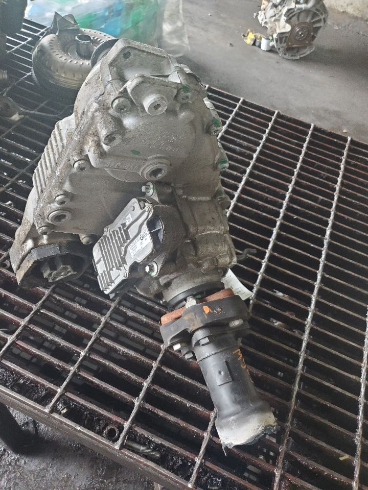 2011 BMW X3 TRANSFER CASE ASSY - 505085