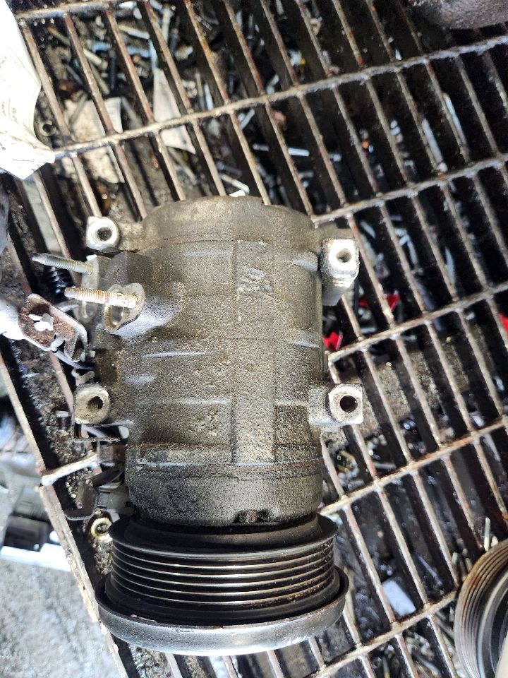 2006 TOYOTA SIENNA AC COMPRESSOR - 505148 — photo 2