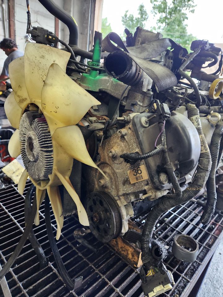 2013 FORD E150 VAN ENGINE ASSEMBLY - 505890 — photo 4