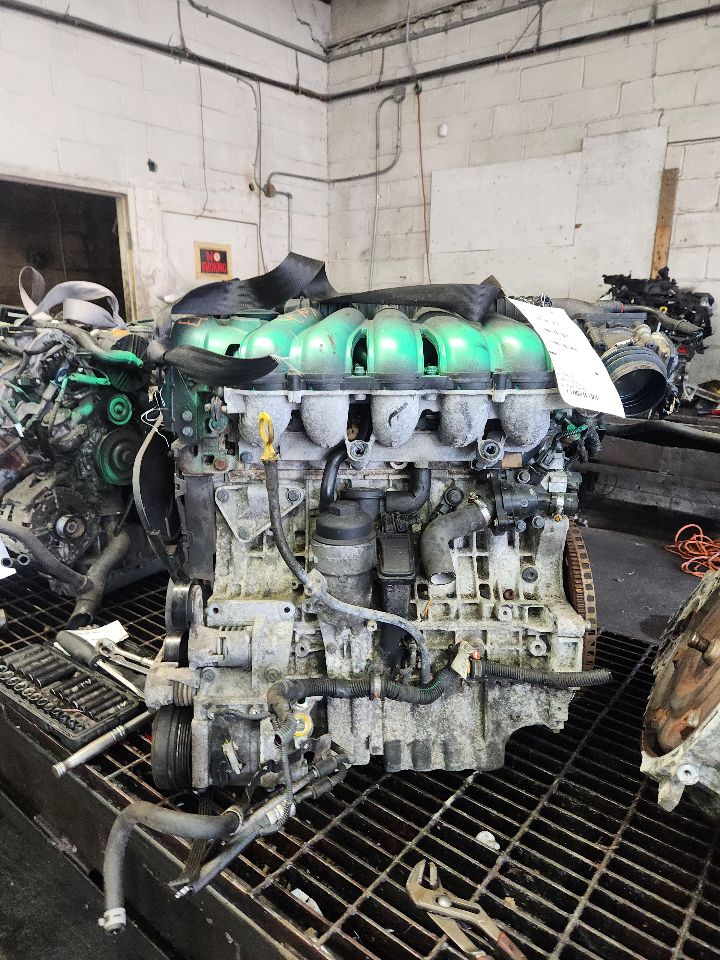2005 VOLVO 40 SERIES ENGINE ASSEMBLY - 508372
