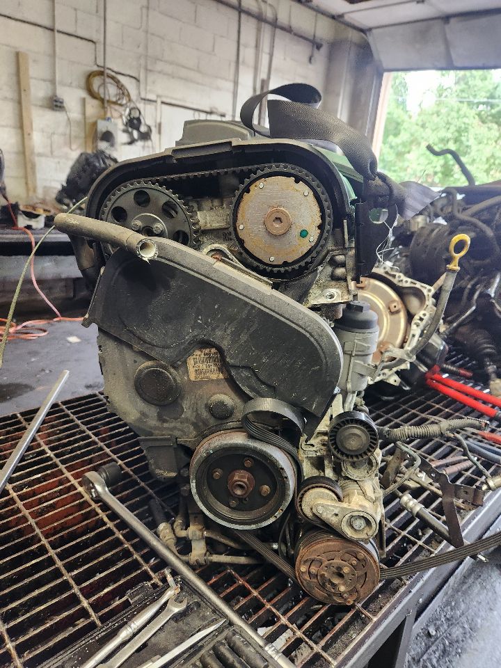 2005 VOLVO 40 SERIES ENGINE ASSEMBLY - 508372 — photo 2