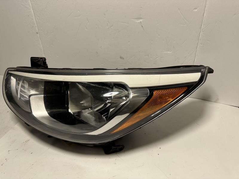 2015 HYUNDAI ACCENT Left HEADLAMP ASSEMBLY - 547 — photo 2