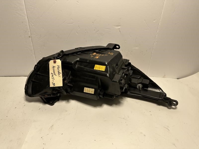 2015 HYUNDAI ACCENT Left HEADLAMP ASSEMBLY - 547 — photo 4