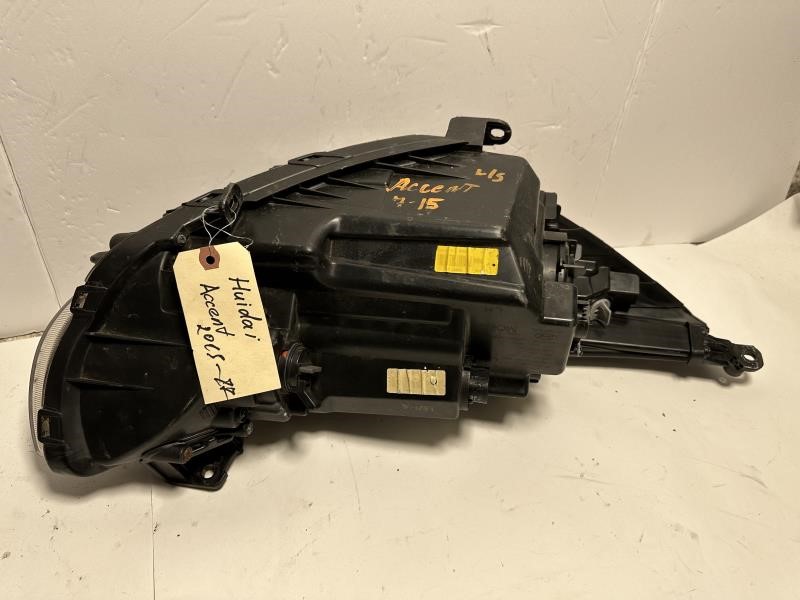 2015 HYUNDAI ACCENT Left HEADLAMP ASSEMBLY - 547 — photo 6