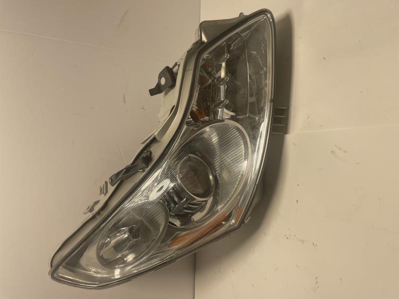 2007 INFINITI G35 Right HEADLAMP ASSEMBLY - 612