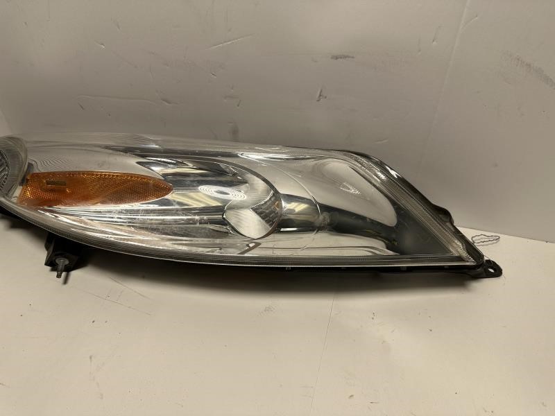 2011 NISSAN JUKE Left FRONT LAMP - 623 — photo 3