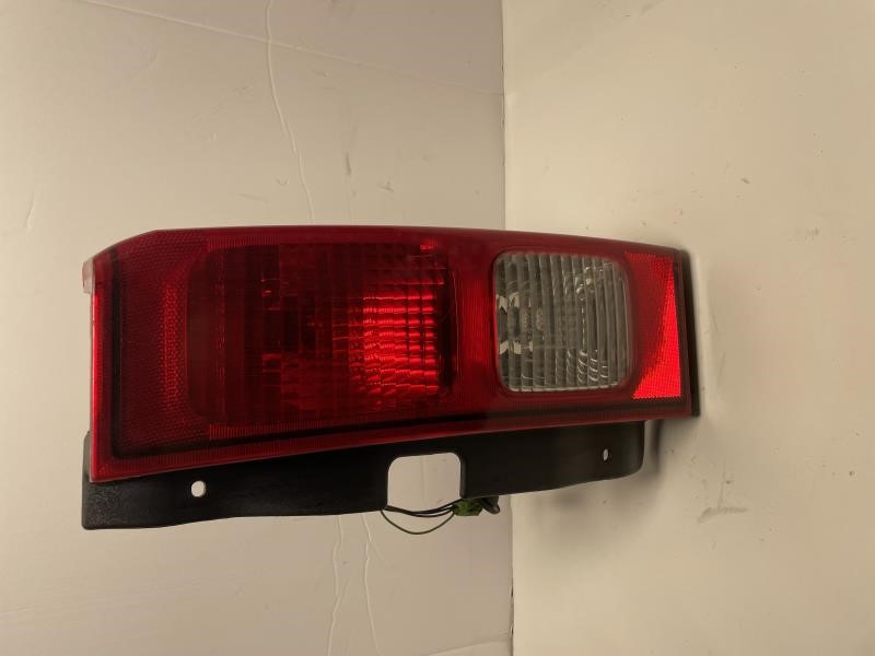 2009 AMERICAN MOTORS HUMMER H3 Right TAIL LAMP - 644