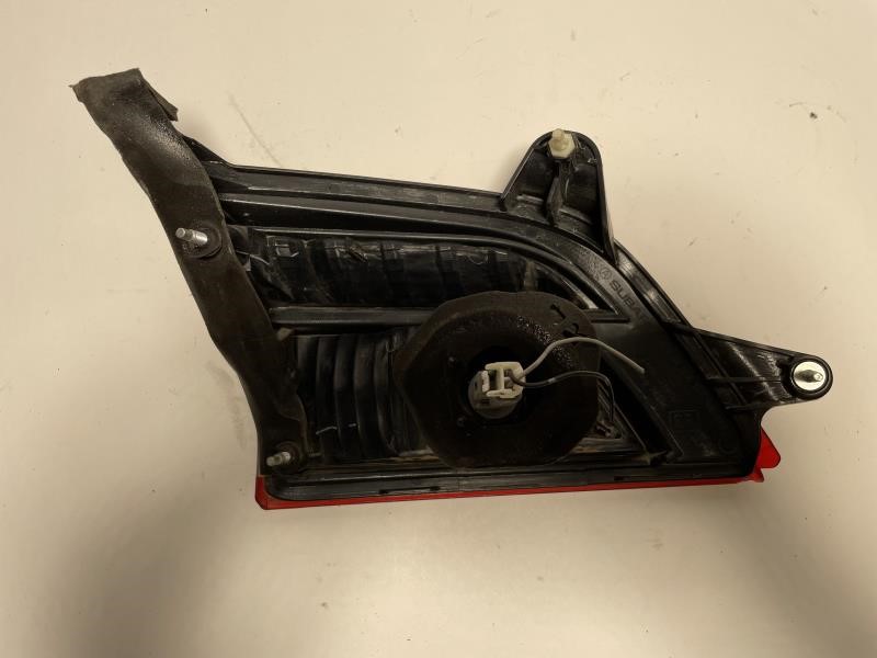 2015 SUBARU LEGACY Right TAIL LAMP - 648 — photo 3