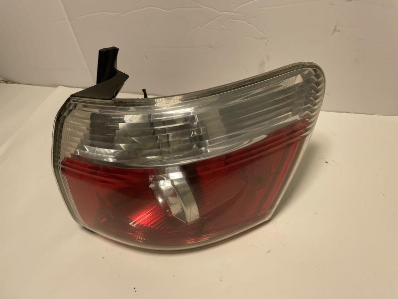 2009 GMC ACADIA Right TAIL LAMP - 651 — photo 2