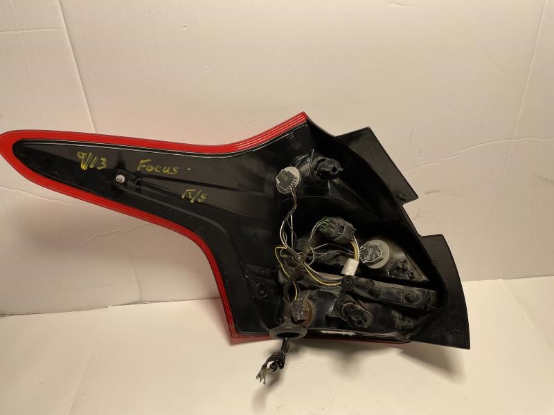 2014 FORD FOCUS Right TAIL LAMP - 655 — photo 4