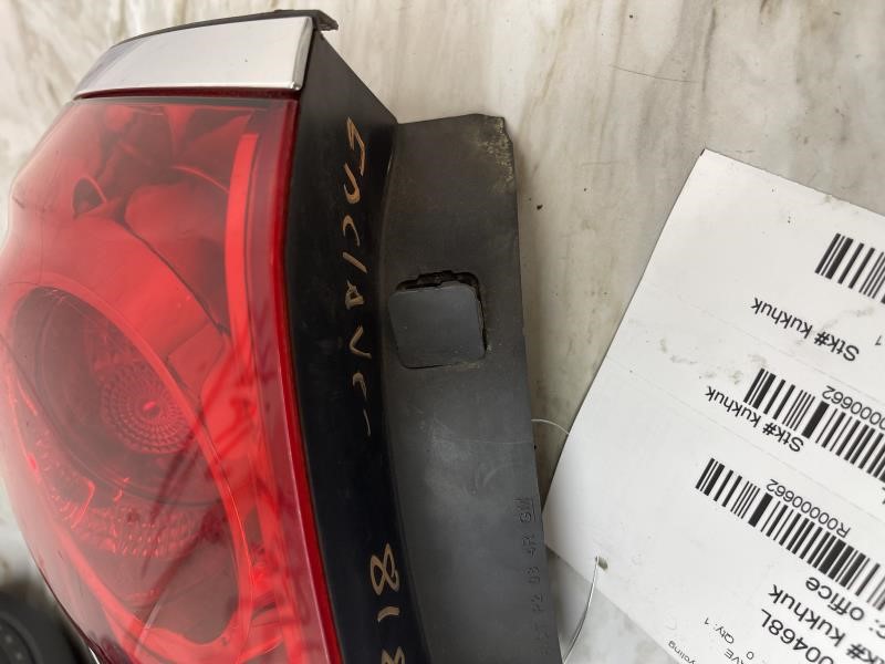 2010 BUICK ENCLAVE Left TAIL LAMP - 662 — photo 4