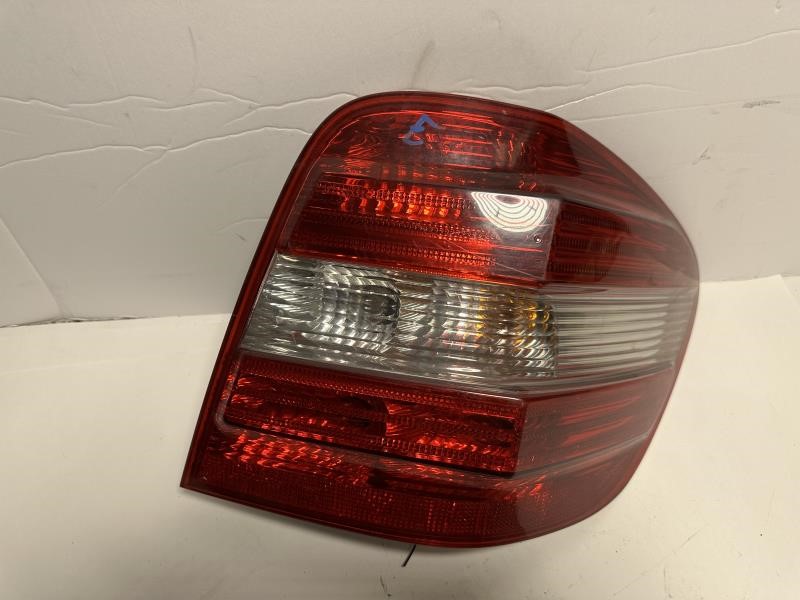 2006 MERCEDES-BENZ ML-SERIES Right TAIL LAMP - 663 — photo 2