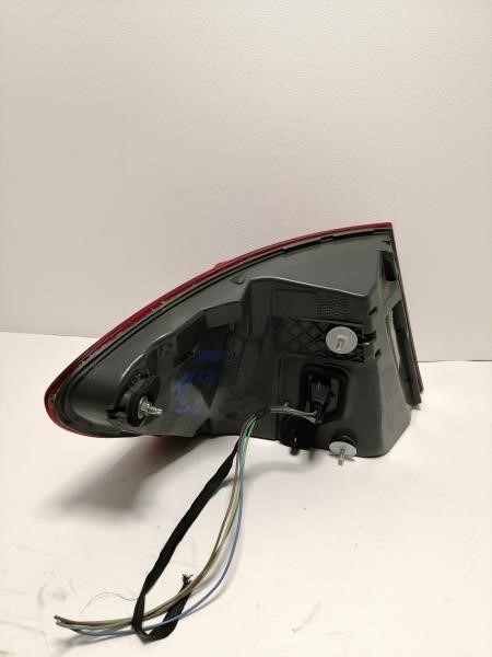 2012 BMW 535i Right TAIL LAMP - 678 — photo 2