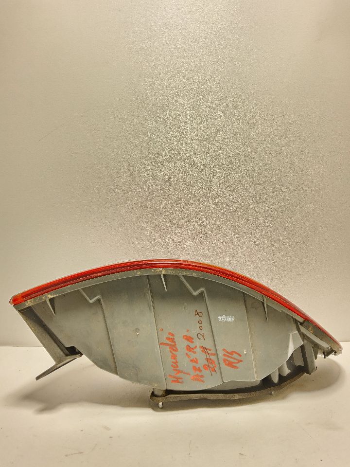 2008 HYUNDAI AZERA Right TAIL LAMP - 686 — photo 5
