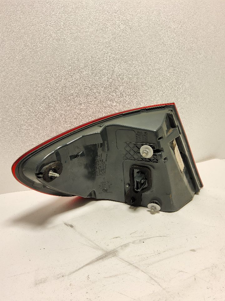 2012 BMW 535i Right TAIL LAMP - 716 — photo 5