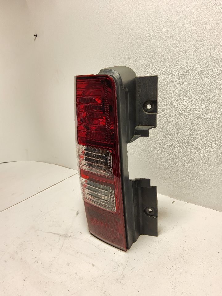 2012 JEEP LIBERTY Left TAIL LAMP - 732 — photo 2