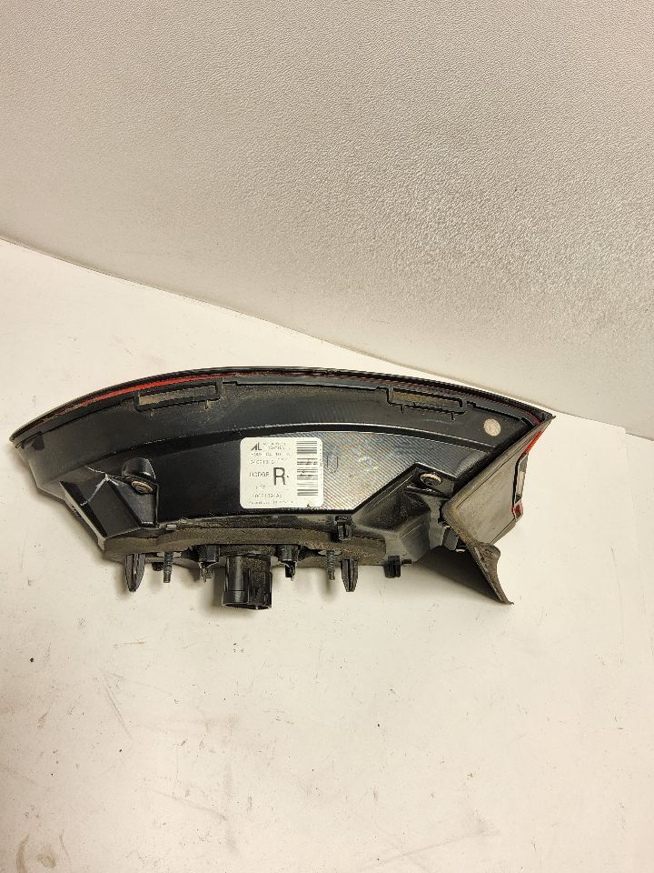 2013 DODGE DART Right TAIL LAMP - 734 — photo 3