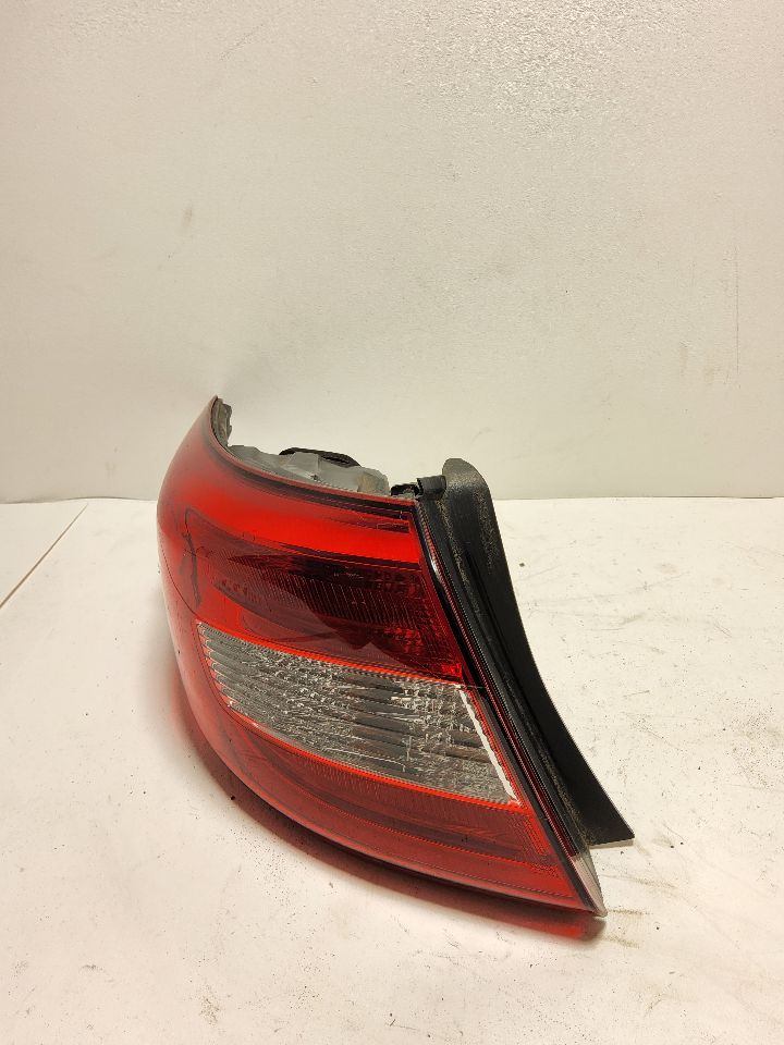 2015 HYUNDAI SONATA Left TAIL LAMP - 759 — photo 1