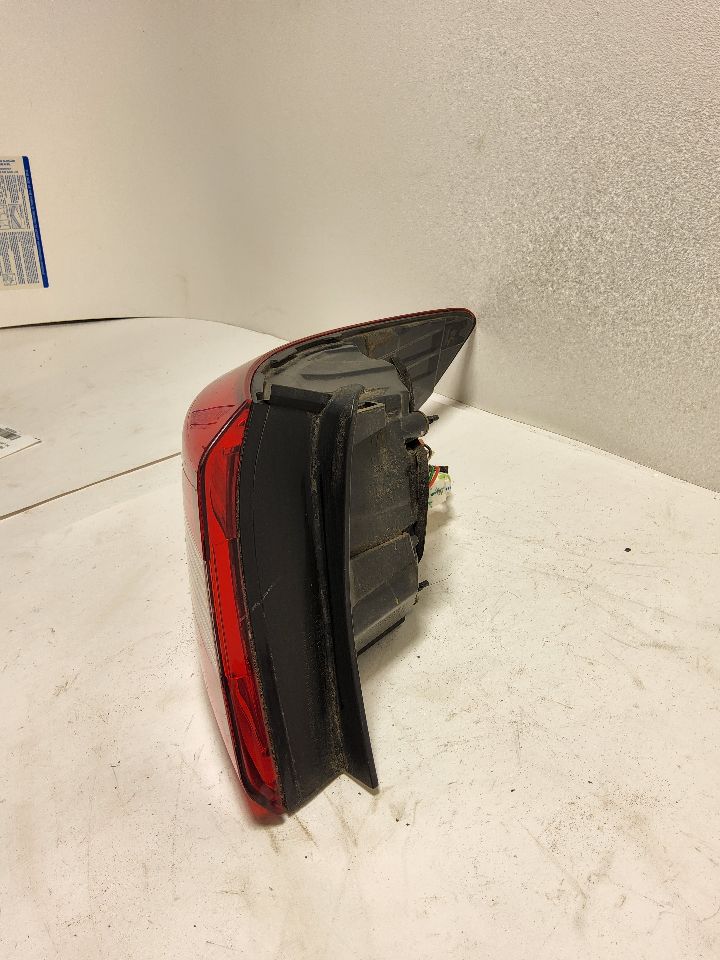 2015 HYUNDAI SONATA Left TAIL LAMP - 759 — photo 2